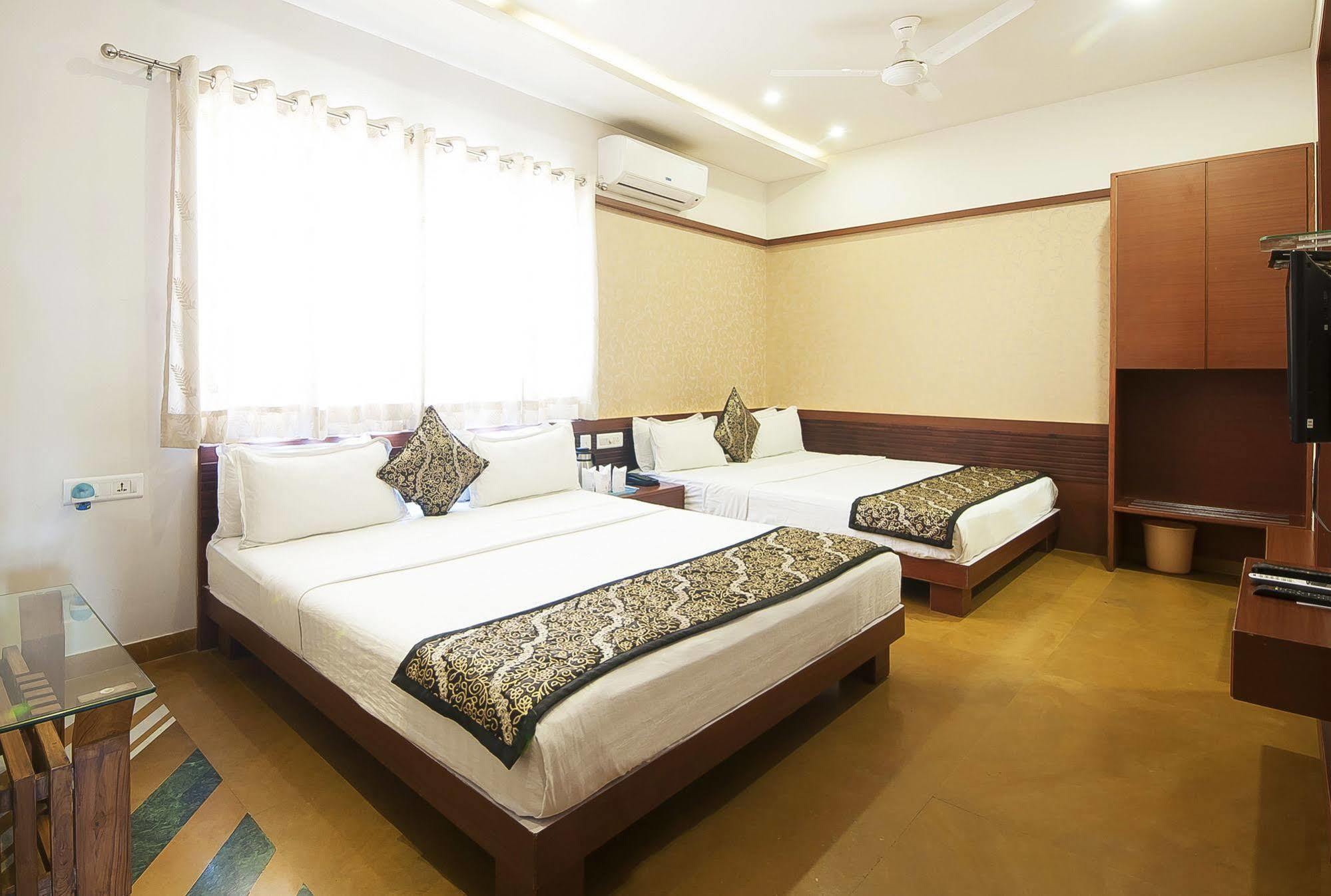 Uddhav Vilas A Family Hotel Udaipur Kültér fotó